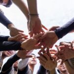 Psicología de la amistad en la vida adulta: por qué cuesta tanto hacer amigos